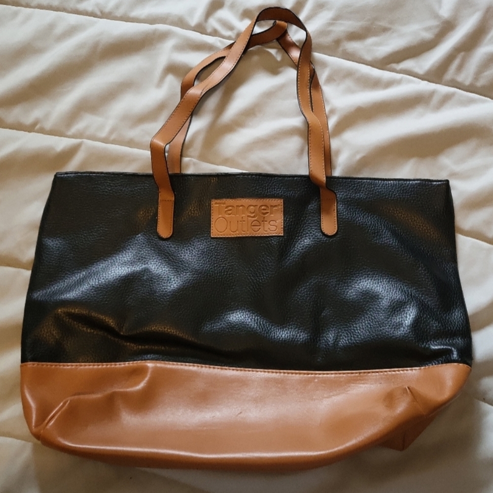 Tanger outlet tote